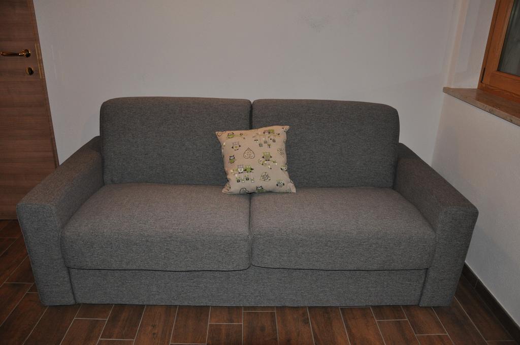 Le Foyer De La Ferme Apartment อาออสตา ห้อง รูปภาพ
