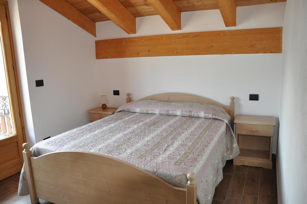 Le Foyer De La Ferme Apartment อาออสตา ห้อง รูปภาพ