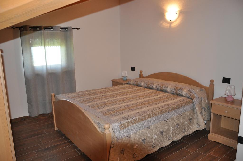 Le Foyer De La Ferme Apartment อาออสตา ห้อง รูปภาพ